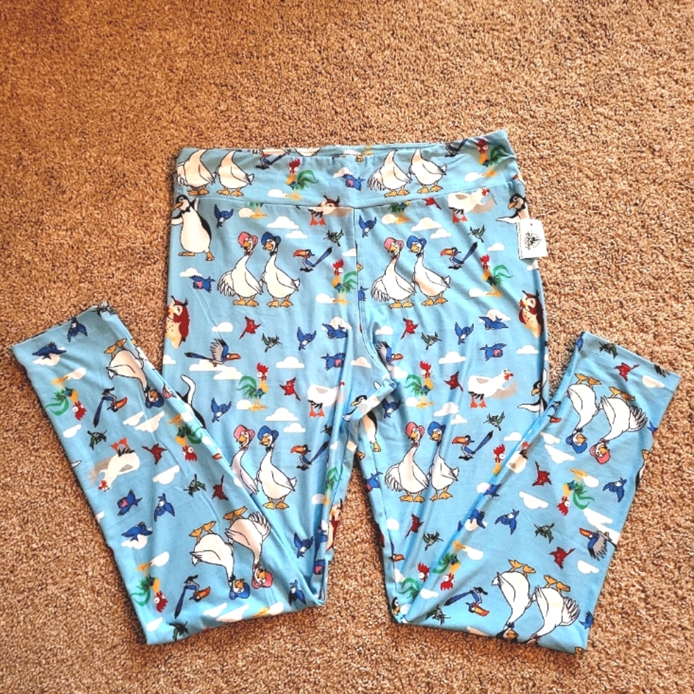 ♥️NWT♥️ DISNEY PARKS WOMENS LEGGINGS